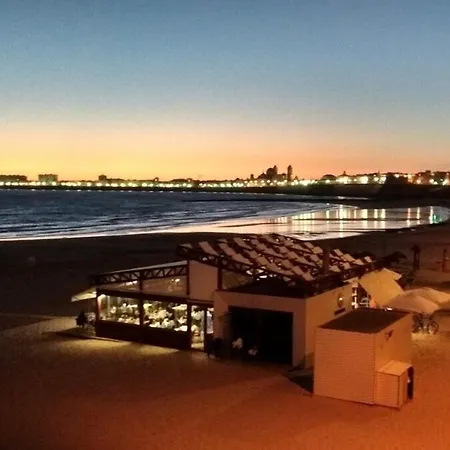 Sopranis Del Mar Centro Cadiz, Junto Playa Y Estacion De Tren Y Bus Y Parkings カディス