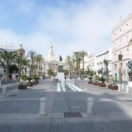 Sopranis Del Mar Centro Cadiz, Junto Playa Y Estacion קדיז